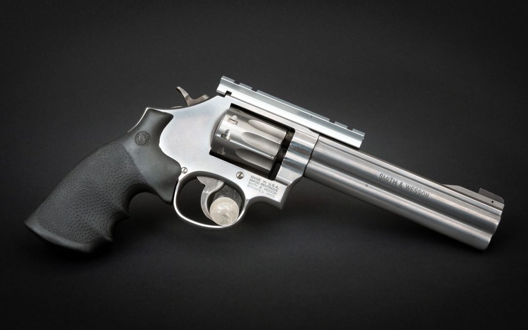 Smith & Wesson Model 617-6 – SOLD